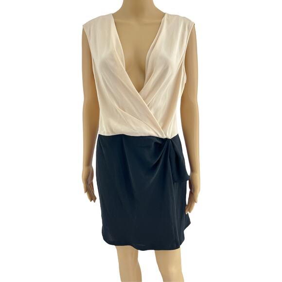 Rachel Rachel Roy (12) Cream Black Sleeveless Plunge V Wrap Front Romper - Picture 1 of 7